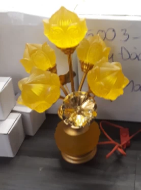 Đèn sen lưu ly hoa cánh búp cát tường 5 bông