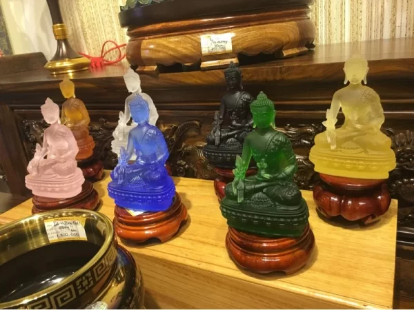 Phật Dược Sư Lưu Ly
