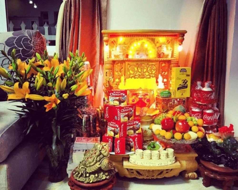 Bàn thờ ông Địa có đặt Tỳ Hưu