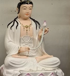 Đại Thế Chí Bồ Tát Trắng Sứ