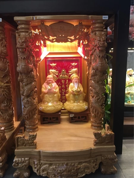 Bàn thờ Thần Tài Thổ Địa